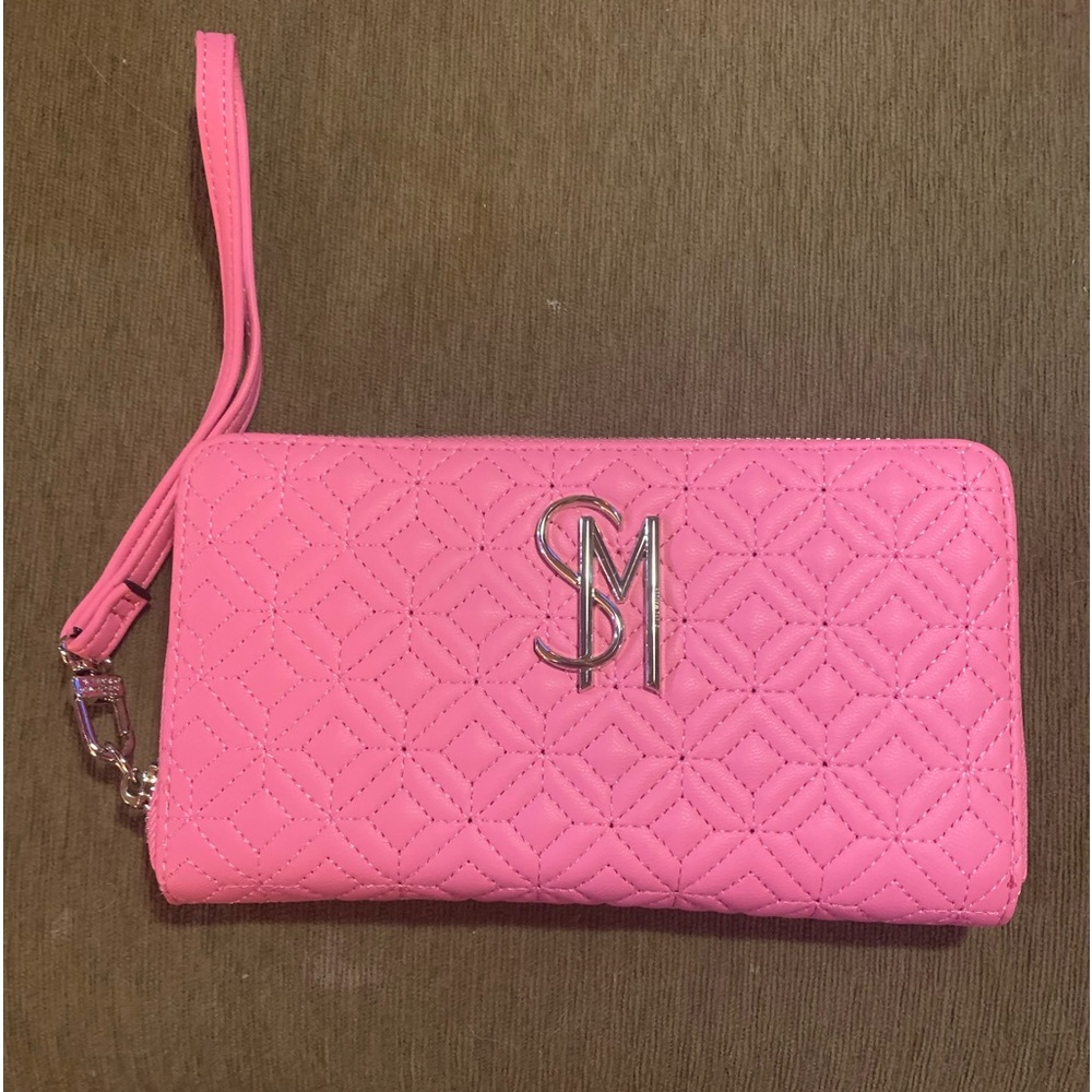 Steve Madden Wristlet